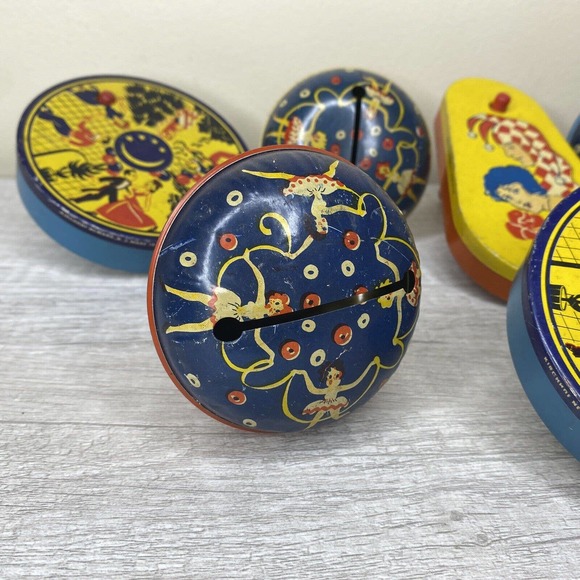Lot 8 Kirchhof Party Tin Noisemakers Dancing Couples Girls Kitschy New Years Vtg - Picture 2 of 7